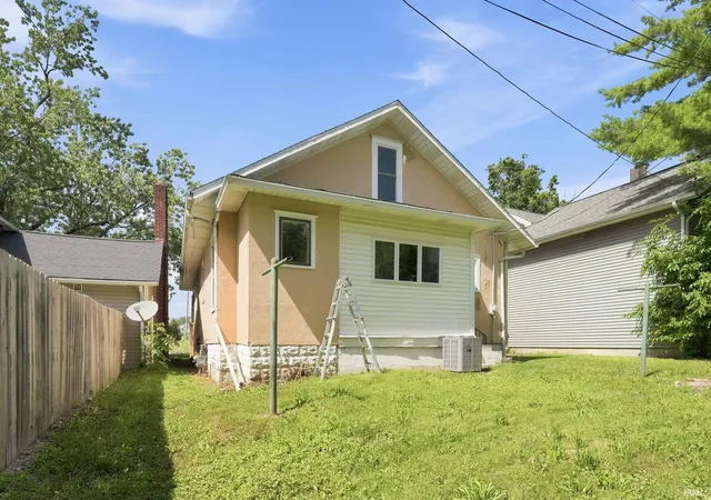 Homes for sale in Columbia City, IN | 405 W Market Street, Columbia City, IN 46725 | MLS# 202626209
