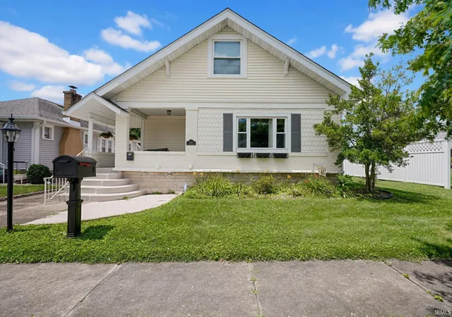 2nd image of 2107 Park Ave, Bedford, IN 47421 | MLS# 202626225
