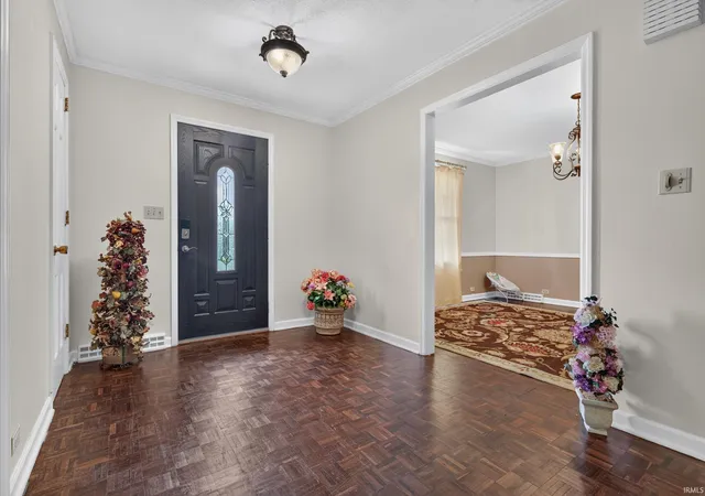 4th image of 8 Golfview Dr, Logansport, IN 46947 | MLS# 202626229