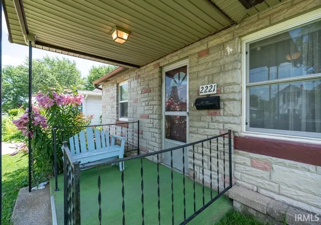 Photo 3 of Manufactured home for sale at 2221 Jefferson St, Logansport, IN 46947 | MLS# 202626231 | Listing updated on 2026-07-07