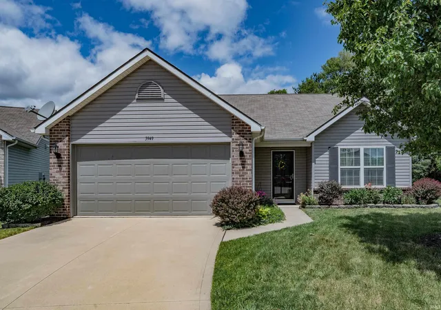 Photo 1 of Sale Pending at 3949 Stanton Hall Pkwy, Fort Wayne, IN 46815 | MLS# 202626241 | Listing updated on 2026-07-22