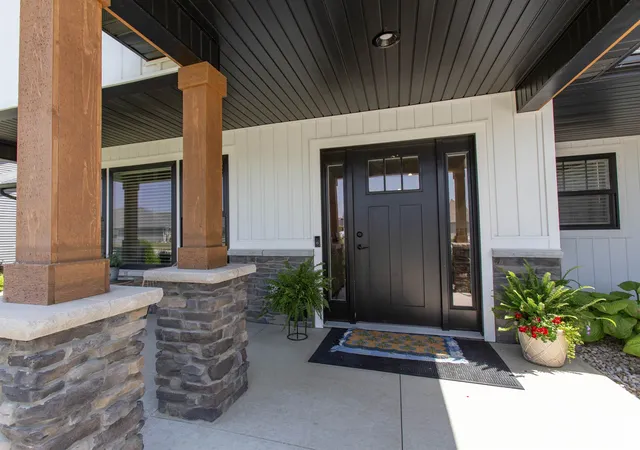 Photo 3 of Manufactured home for sale at 2006 Eastland Xing, Angola, IN 46703 | MLS# 202626243 | Listing updated on 2026-07-09