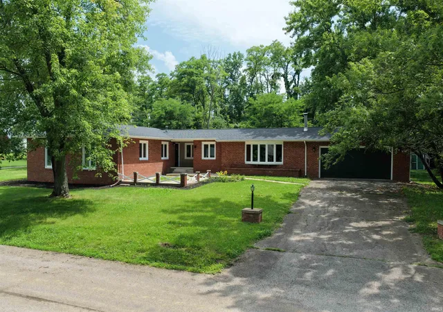 1st image of 1204 Orchard Dr, Covington, IN 47932 | MLS# 202626247
