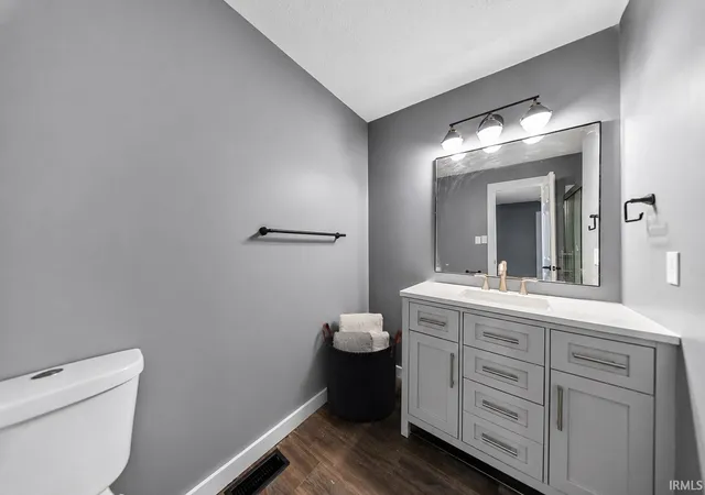 4th image of 1204 Orchard Dr, Covington, IN 47932 | MLS# 202626247