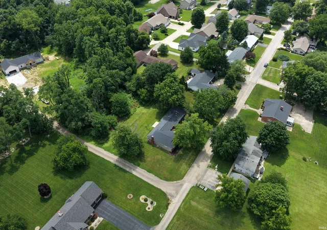 41st image of 1204 Orchard Dr, Covington, IN 47932 | MLS# 202626247