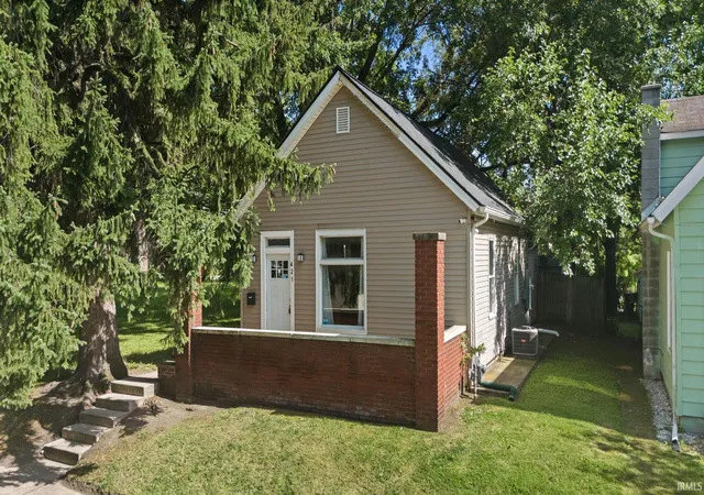 Photo 1 of Manufactured home for sale at 421 Poplar St, Fort Wayne, IN 46802 | MLS# 202626253 | Listing updated on 2026-08-24