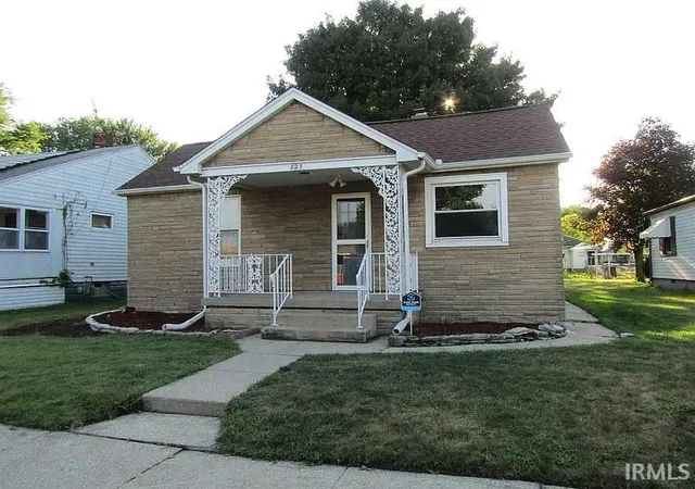 1st image of 825 Camden St, South Bend, IN 46619 | MLS# 202626258
