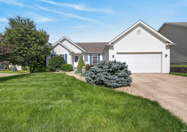 Homes for sale in Bloomington, IN | 3031 N Cantlin Dr, Bloomington, IN 47404 | MLS# 202626264