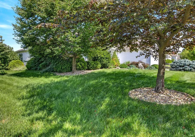 Homes for sale in Bloomington, IN | 3031 N Cantlin Dr, Bloomington, IN 47404 | MLS# 202626264
