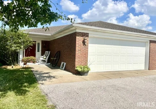 Homes for sale in Evansville, IN | 7447 Megan Brooke Ln, Evansville, IN 47725 | MLS# 202626286
