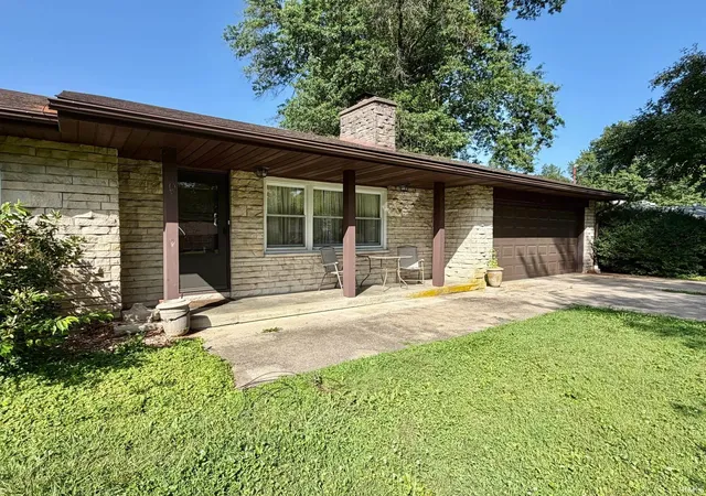 2nd image of 417 Sycamore Dr, Bedford, IN 47421 | MLS# 202626290