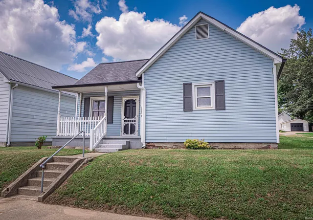 Photo 2 of Sale Pending at 1206 E Walnut St, Washington, IN 47501 | MLS# 202626291 | Listing updated on 2026-10-08