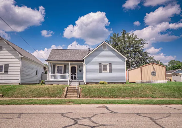 Photo 3 of Sale Pending at 1206 E Walnut St, Washington, IN 47501 | MLS# 202626291 | Listing updated on 2026-10-08