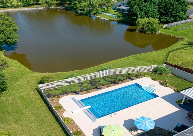 2nd image of 1000 Kingswood Dr, Evansville, IN 47715 | MLS# 202626293