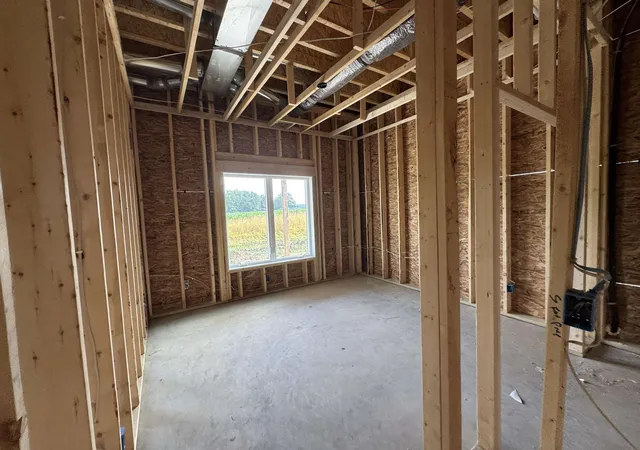 Photo 50 of Manufactured home for sale at 6552 N Tippy View Dr, Leesburg, IN 46538 | MLS# 202626300 | Listing updated on 2026-09-27