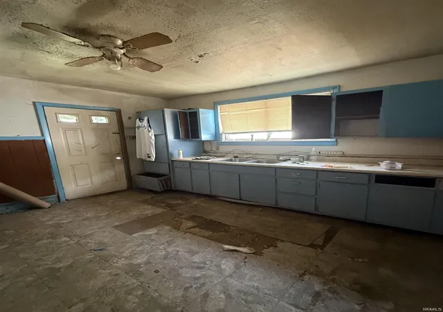 Photo 3 of Manufactured home for sale at 1615 W 1st Street, Marion, IN 46952 | MLS# 202626304 | Listing updated on 2026-09-10