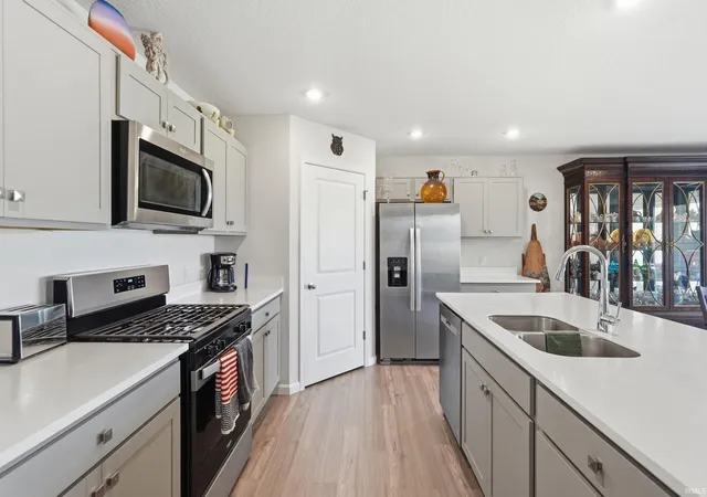 5th image of 798 Chellberge Pass, New Haven, IN 46774 | MLS# 202626306