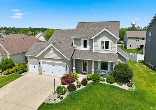 Homes for sale in Roanoke, IN | 11019 Barrymore Run, Roanoke, IN 46783 | MLS# 202626323