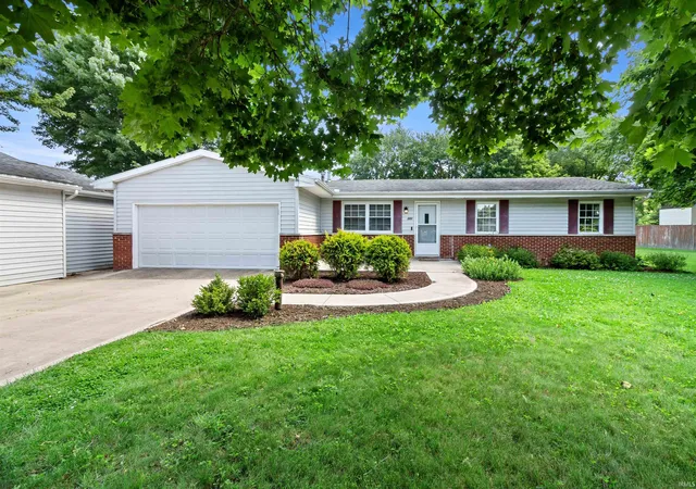 1st image of 221 W 8th St, Matthews, IN 46957 | MLS# 202626333