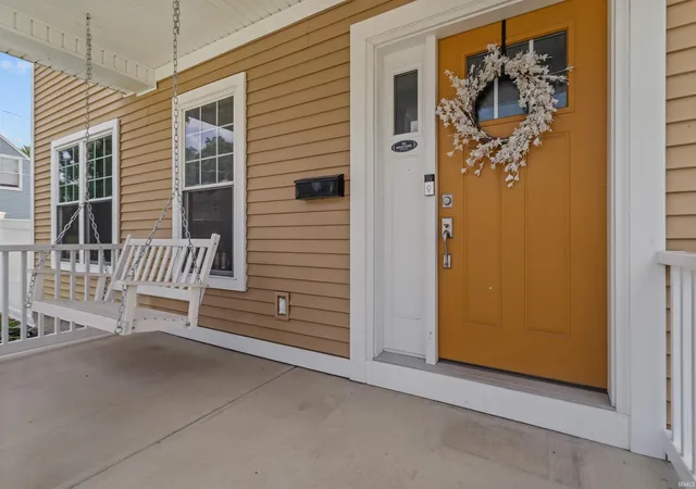 Photo 3 of Sale Pending at 617 W Jefferson St, Kokomo, IN 46901 | MLS# 202626341 | Listing updated on 2026-07-20