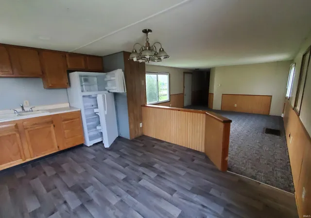 4th image of 128 S Kentucky St, Jasonville, IN 47438 | MLS# 202626345
