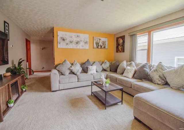 3rd image of 207 S Franklin St, Lynn, IN 47355 | MLS# 202626347