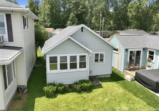 Homes for sale in Warsaw, IN | 626 E Lakewood Ave, Warsaw, IN 46580 | MLS# 202626348