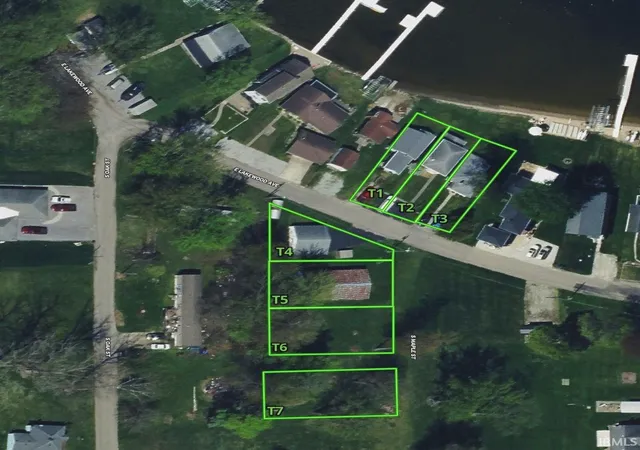 Homes for sale in Warsaw, IN | 626 E Lakewood Ave, Warsaw, IN 46580 | MLS# 202626348