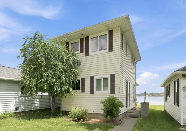 Photo 3 of Manufactured home for sale at 628 E Lakewood Ave, Warsaw, IN 46580 | MLS# 202626349 | Listing updated on 2026-09-19
