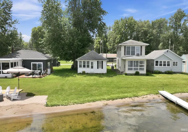 Photo 3 of Sale Pending at 630 E Lakewood Ave, Warsaw, IN 46580 | MLS# 202626350 | Listing updated on 2026-09-22