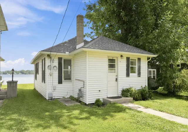 Photo 4 of Sale Pending at 630 E Lakewood Ave, Warsaw, IN 46580 | MLS# 202626350 | Listing updated on 2026-09-22