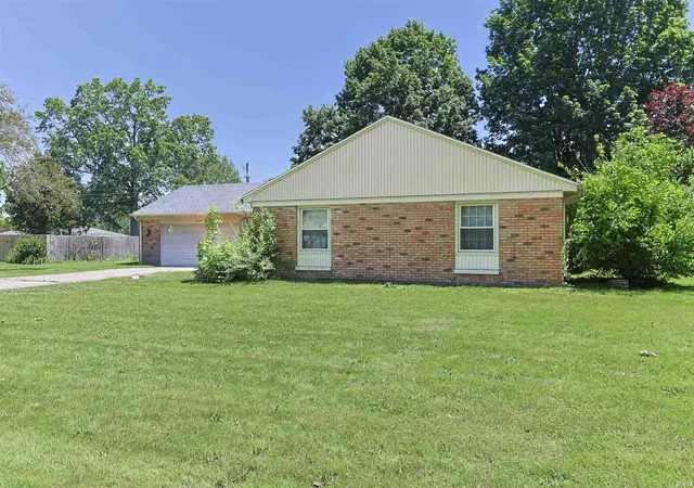 3rd image of 61594 Elderberry Ln, South Bend, IN 46614 | MLS# 202626359