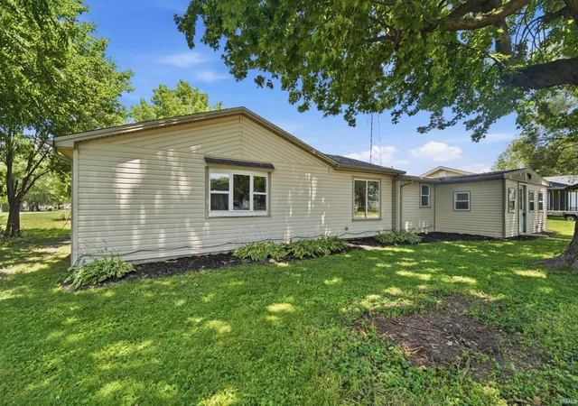 Homes for sale in Frankfort, IN | 1454 W Mcclurg St, Frankfort, IN 46041 | MLS# 202626363