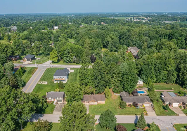 39th image of 1353 Worrell Dr, Jasper, IN 47546 | MLS# 202626364