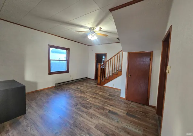4th image of 807 W Commercial St, Hartford City, IN 47348 | MLS# 202626366