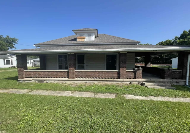 1st image of 700 E Main St, Lagro, IN 46941 | MLS# 202626376