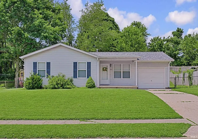 Homes for sale in Bloomington, IN | 5911 S Charlie Ave, Bloomington, IN 47403 | MLS# 202626377