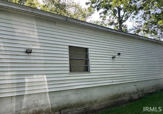 5th image of 917 W 4Th St, Mount Carmel, IL 62863 | MLS# 202626380