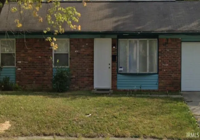 2nd image of 3937 Marietta Ct, Indianapolis, IN 46235 | MLS# 202626407