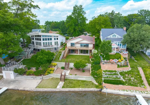 2nd image of 727 E Northshore Dr, Syracuse, IN 46567 | MLS# 202626415