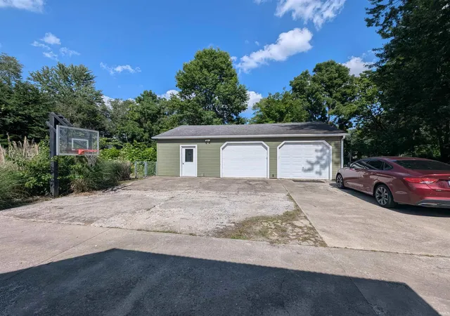 Homes for sale in Kokomo, IN | 2000 N Dephos St, Kokomo, IN 46901 | MLS# 202626419