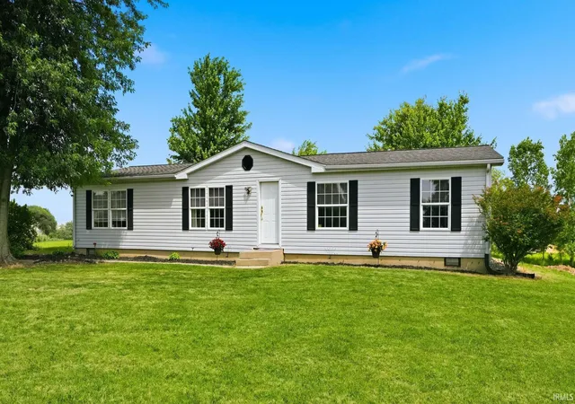 1st image of 5634 E 700 S, Pierceton, IN 46562 | MLS# 202626446