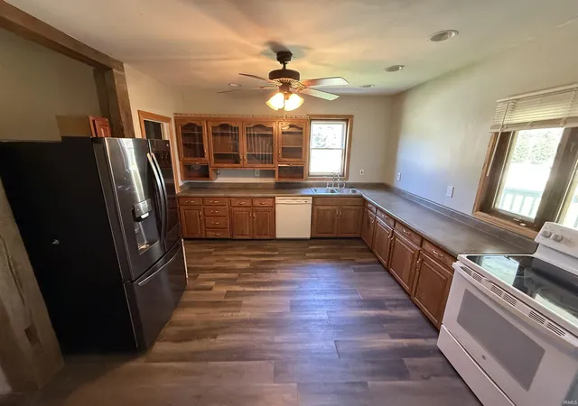 2nd image of 22602 Stenger St, Woodburn, IN 46797 | MLS# 202626456