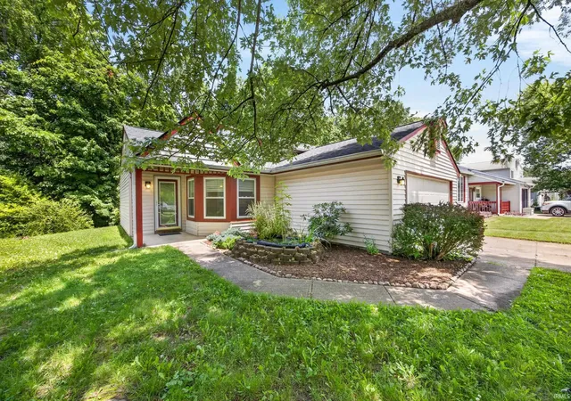 Homes for sale in Bloomington, IN | 3606 W Woodhaven Dr, Bloomington, IN 47403 | MLS# 202626463