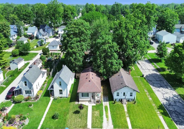 Homes for sale in Columbia City, IN | 413 E Market St, Columbia City, IN 46725 | MLS# 202626470