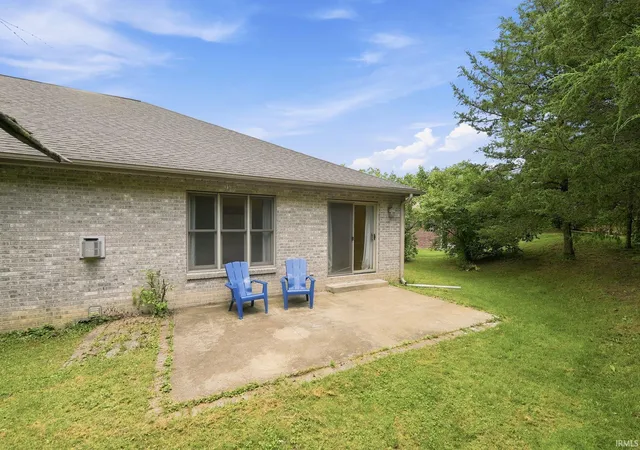 Homes for sale in Muncie, IN | 811 S Silverwood Rd, Muncie, IN 47304 | MLS# 202626477