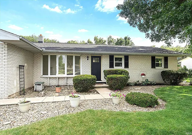 Homes for sale in Granger, IN | 15342 Monterosa Dr, Granger, IN 46530 | MLS# 202626481