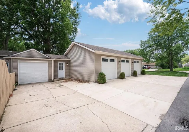 3rd image of 1414 Kingston Rd, Kokomo, IN 46901 | MLS# 202626485