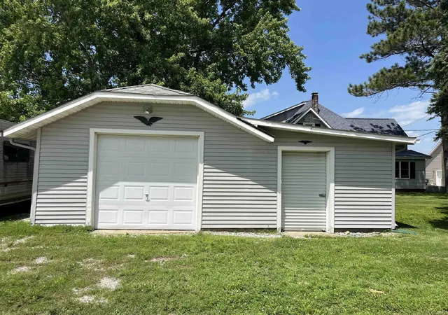 Homes for sale in Otterbein, IN | 26 Hancock St, Otterbein, IN 47970 | MLS# 202626487