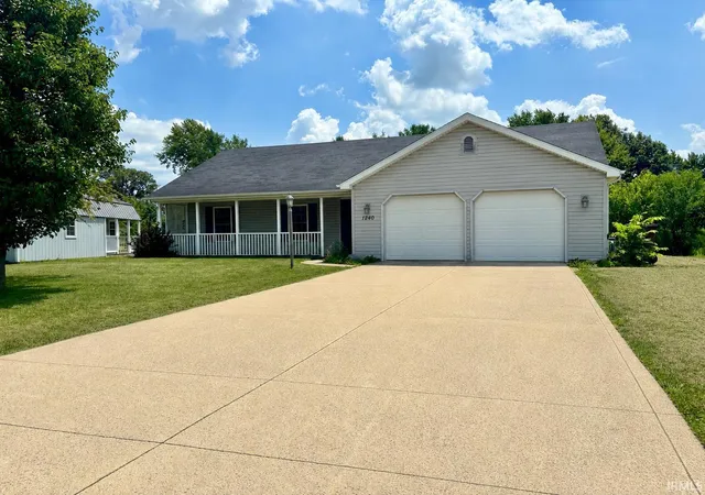 Homes for sale in Bluffton, IN | 1240 Virgina Ct, Bluffton, IN 46714 | MLS# 202626490
